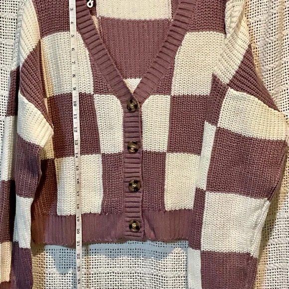 Love Tree Plaid Knit Cardigan - Mauve and Cream - Picture 3 of 9